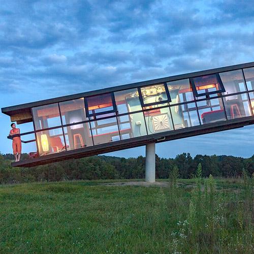 This Tilting House Forces Roommates To Cooperate